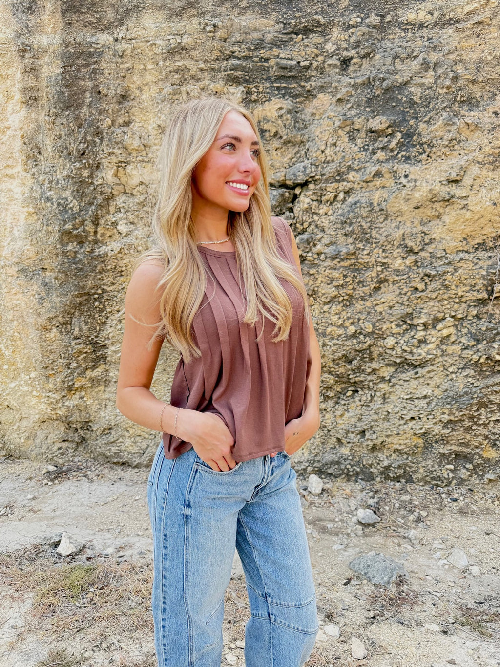 Fall Statement Tank-Mocha